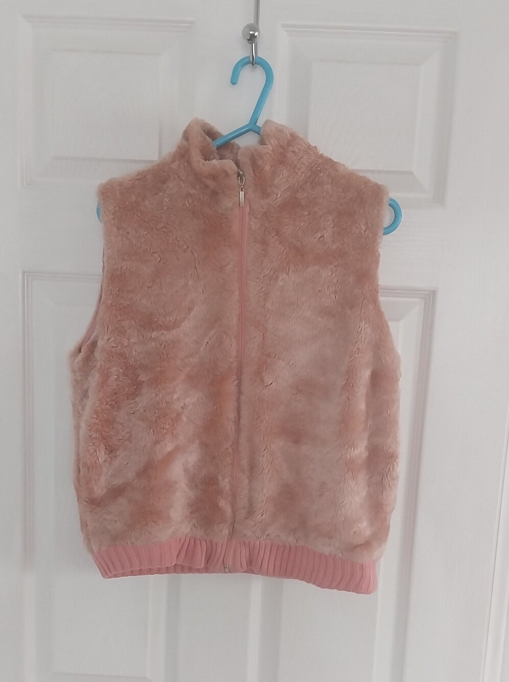 🪷Faux Fur Zip-Front Vest With 2 Side Pockets